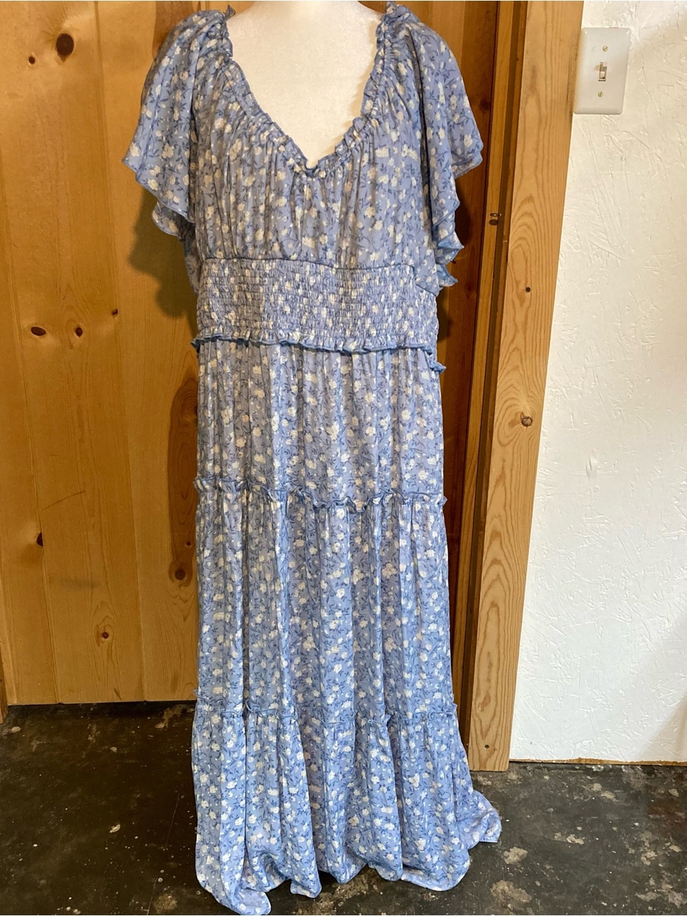 ARULA Light Blue Floral Maxi Dress with Smocked Waist
